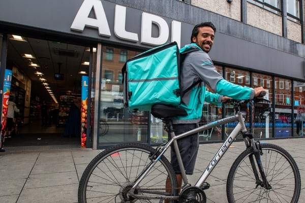 Grocers and delivery apps alike are now focused on faster fulfilment. Image courtesy of Aldi/Deliveroo