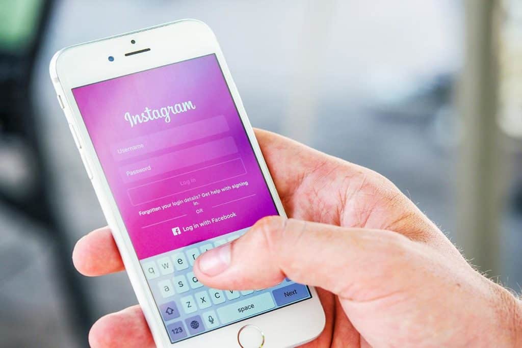 Instagram: pulling back from commerce?