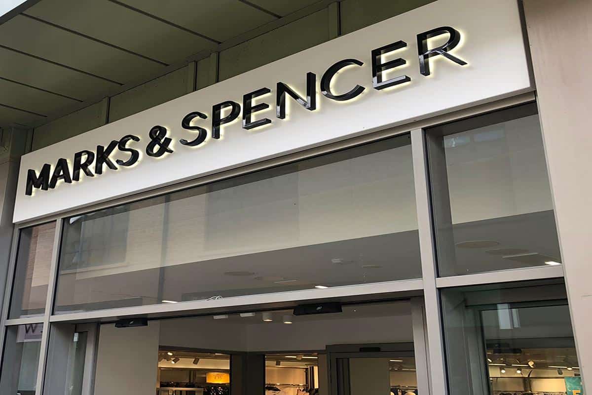 M&S stores need investment – but it isn't coming yet as management concentrates on online