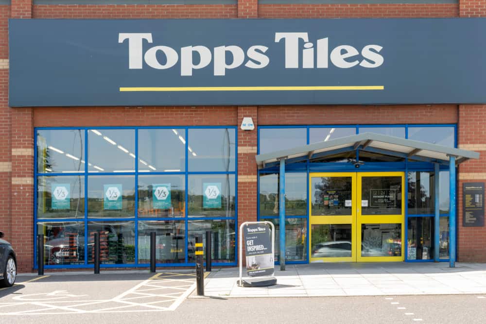 Topps Tiles storefront