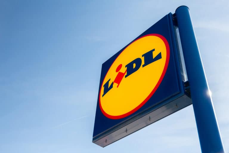 Lidl storefront