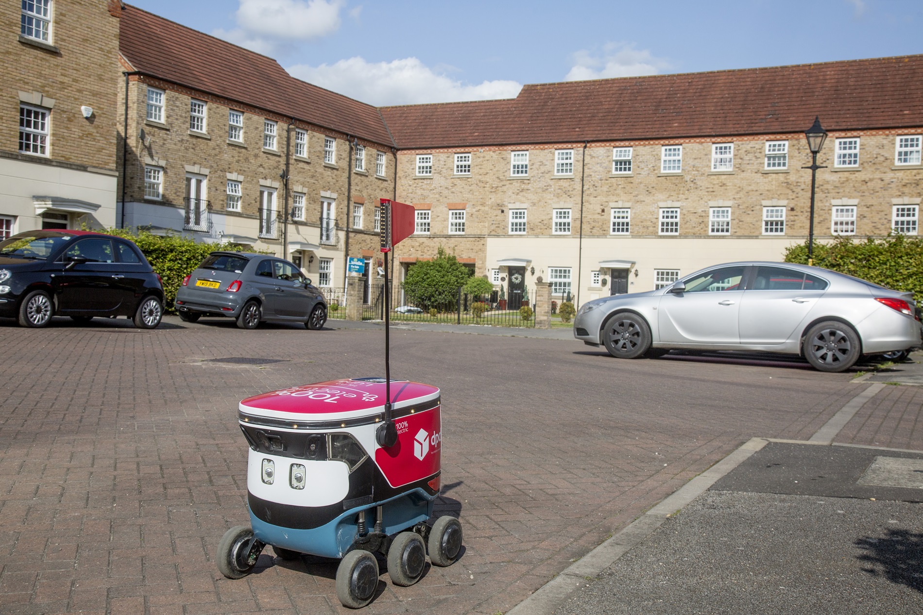 Robot Luna in Witham 3