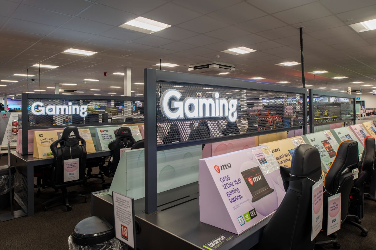 in-store-gaming-stations (1)