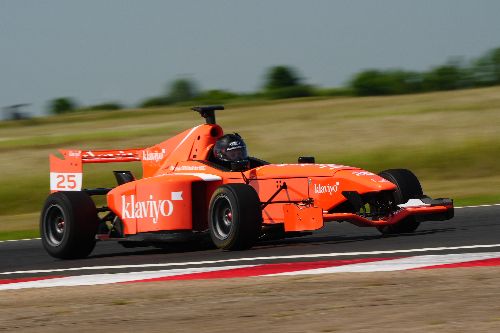 PR_250619_RETAILRACING_0163 (1)